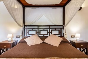 5 bedrooms, iron/ironing board, free WiFi, bed sheets