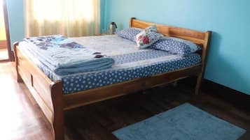 2 bedrooms, in-room safe, desk, travel crib