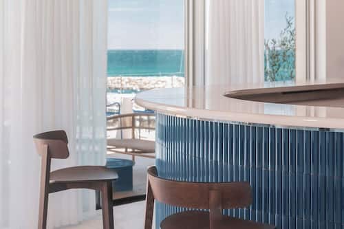 Piano-bar