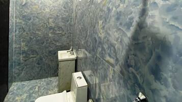 Luxury Villa | Bathroom