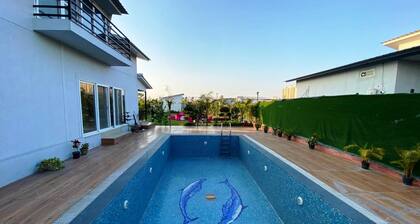 GoBravo 72 - 3BHK Farm with Pool & Garden Sec150 Noida