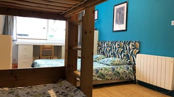 1 bedroom, WiFi, bed sheets