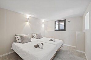 3 Schlafzimmer, Bügeleisen/Bügelbrett, Reisekinderbett, WLAN