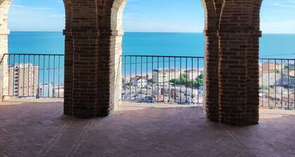 Casa Degli Olivi - Romantische Ferienwohnung für 2- 5 Personen nah am Meer