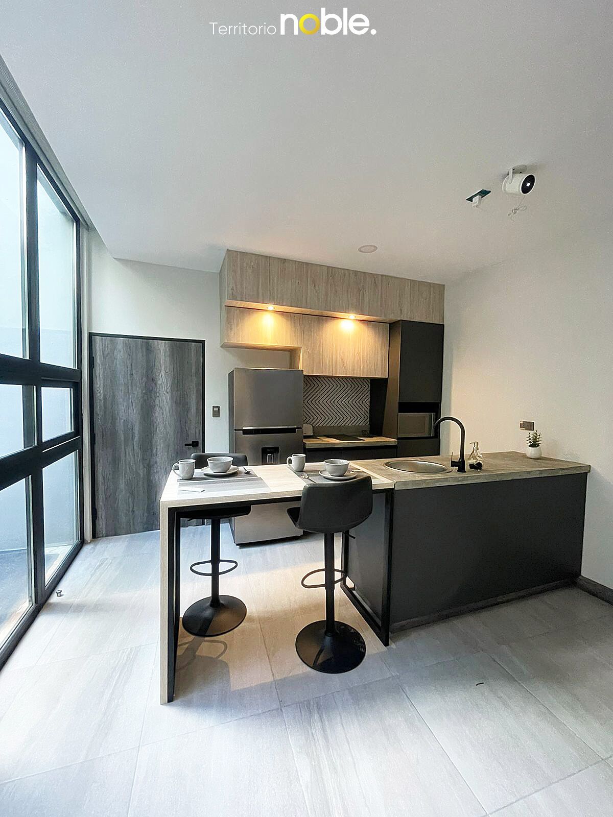 Habitación doble Elite | Cocina privada | Refrigerador con congelador, microondas, horno y parrilla de estufa 