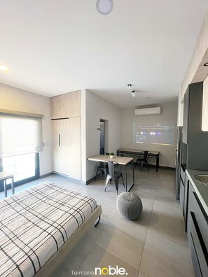 Standard Apartment, 1 Queen Bed