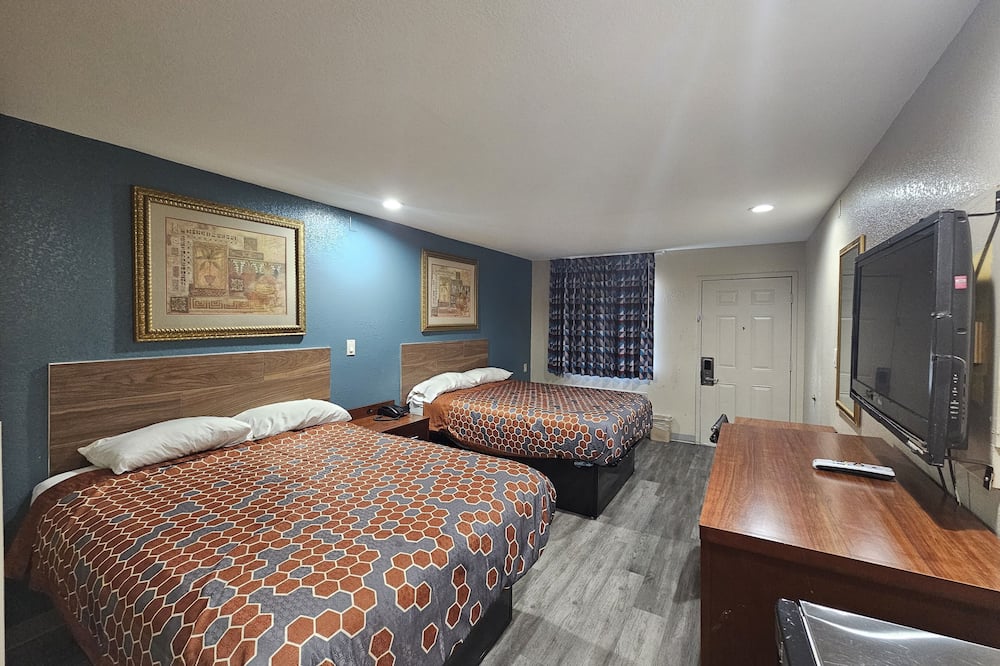 Deluxe Inn