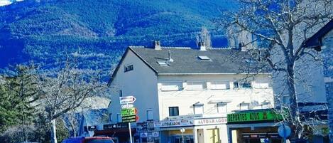 Parkplätze auf dem Gelände