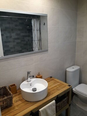 Douche, papier toilette