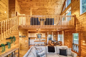 TV connectée, cheminée, table de tennis de table