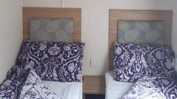 Cabin | 3 bedrooms, iron/ironing board