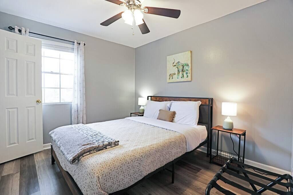 3 chambres, fer et planche à repasser, Wi-Fi, literie fournie