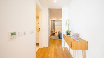 1 quarto, ferros/tábuas de passar roupa, acesso à internet