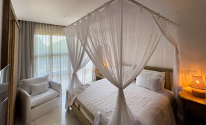 8 bedrooms, desk, iron/ironing board, WiFi