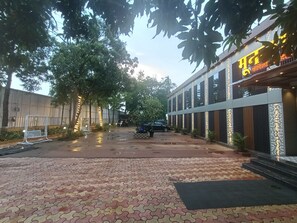 Exterior - Hotel Moon Lite Residency Marve Malad (Mumbai)