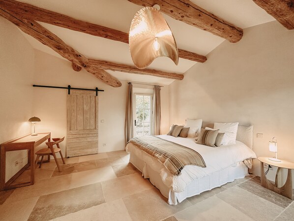 5 bedrooms, WiFi, bed sheets - Perle Rare, Havre Provençal à Saint-rémy (Saint-Rémy-de-Provence)