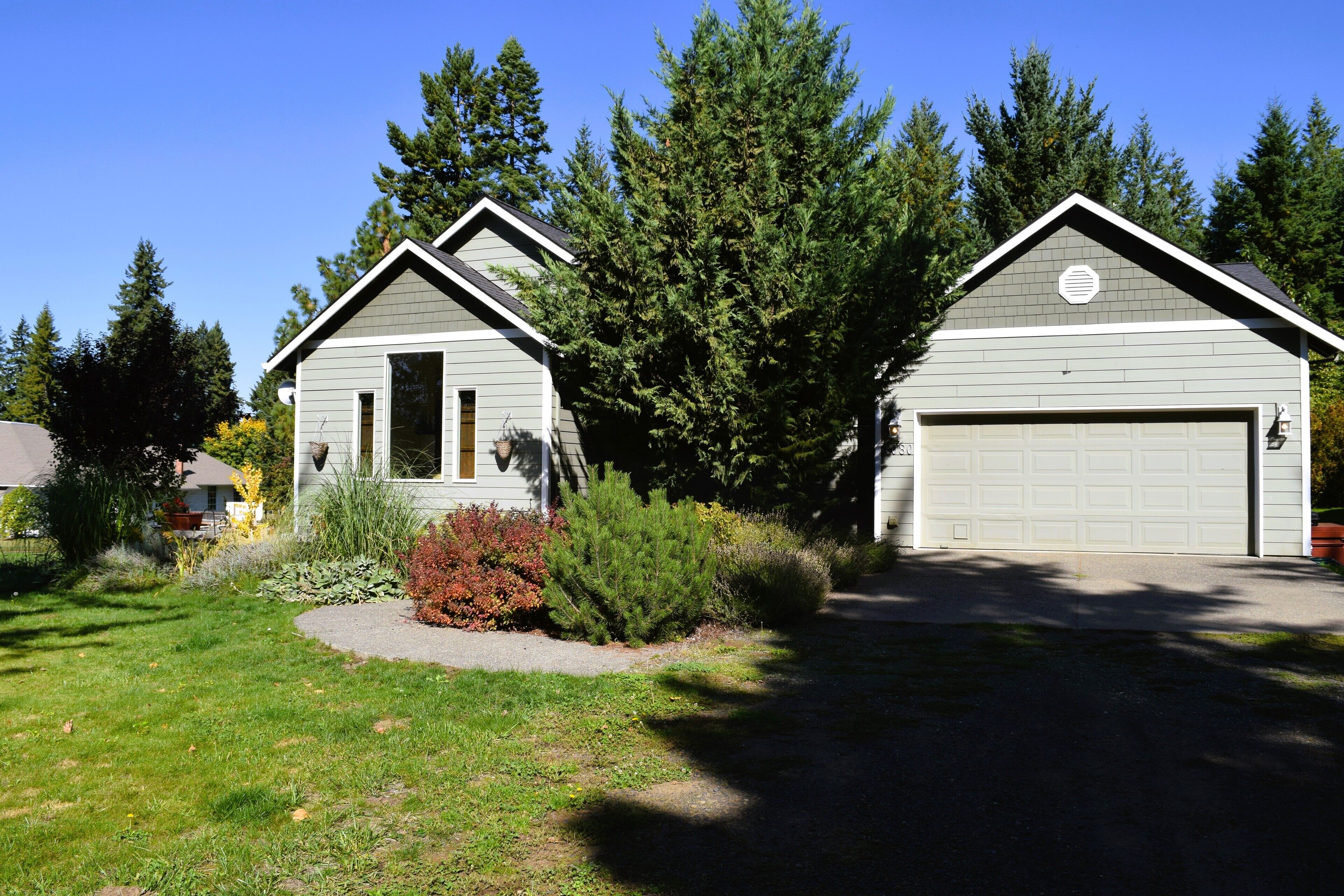 Four Season Home Base - Close to Mt. Hood, Hood River, Orchards, Wineries