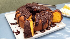 Esmorzar diari d'estil bufet gratuït