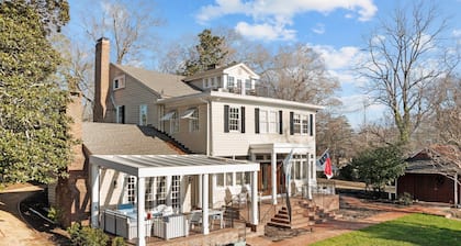 Historic Gem, Steps from UNC & on Franklin St