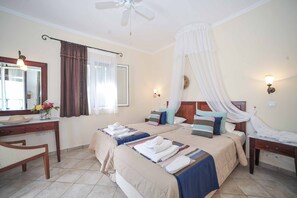 4 chambres, fer et planche à repasser, Wi-Fi, draps fournis