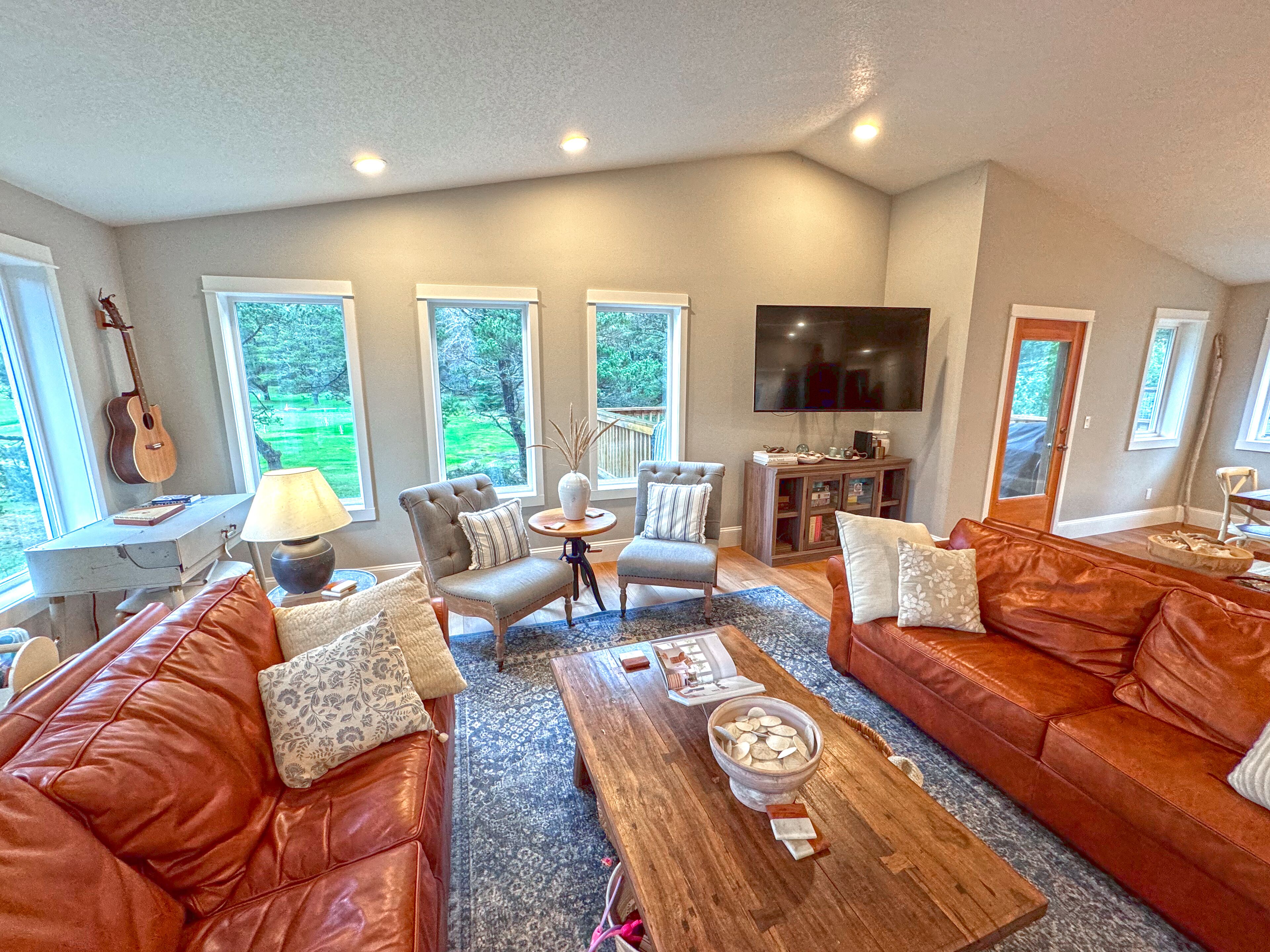 Prime Manzanita Beach House by the Park near the beach and center of town. 