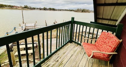 “Boat Dock Apt E” @ Sunset Estate