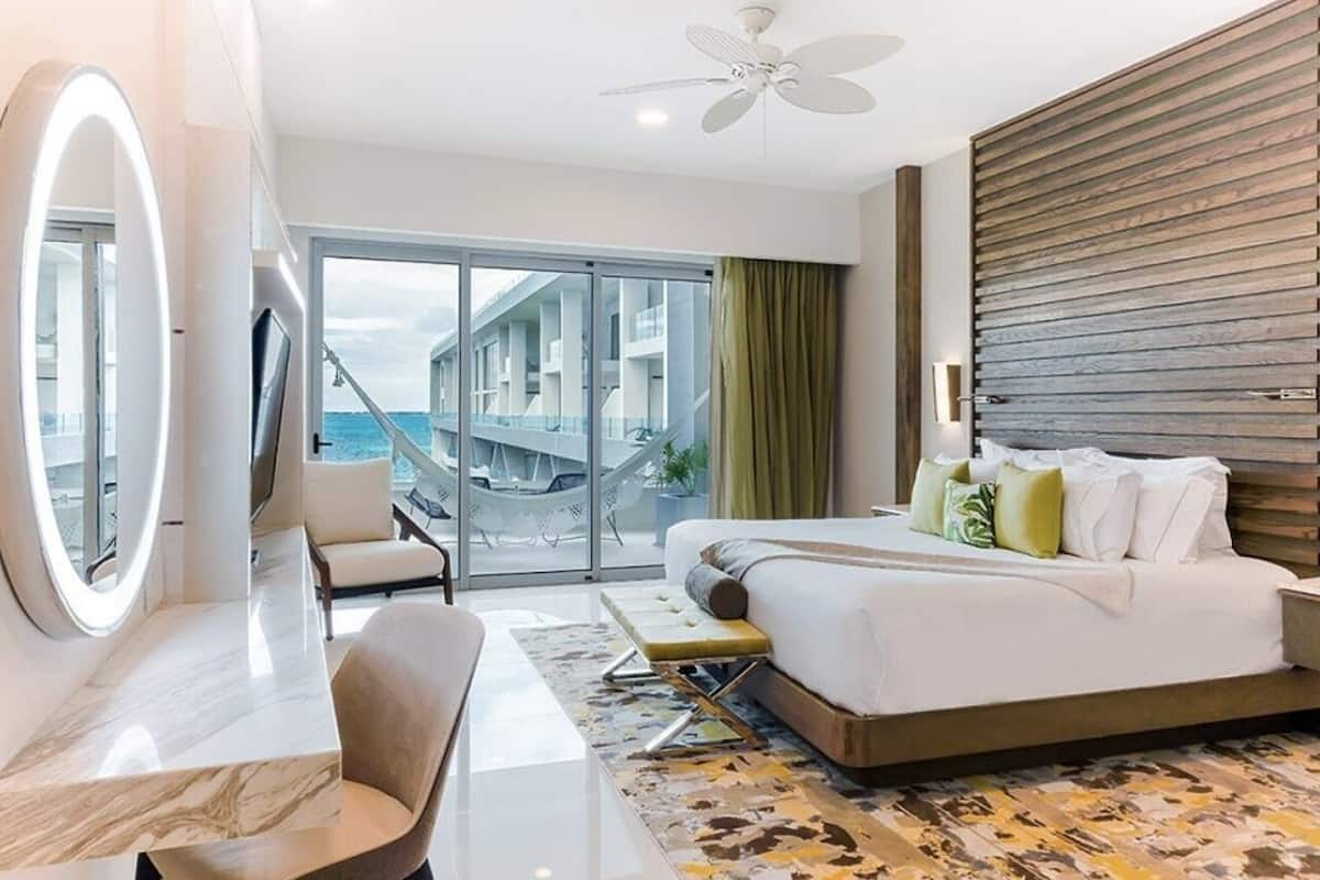 Luxury Suite, 2 Bedrooms, Ocean View | 2 bedrooms, Egyptian cotton sheets, premium bedding, down comforters