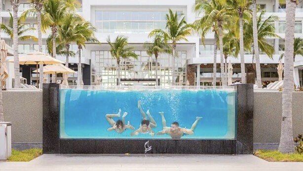 7 outdoor pools - Garza Blanca Cancun  (Punta Sam)