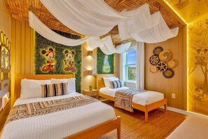 9 bedrooms, travel cot, WiFi, bed sheets