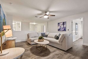 TV, video games, table football, offices - Great Vacation Home in Champions Gate Resort (Davenport)