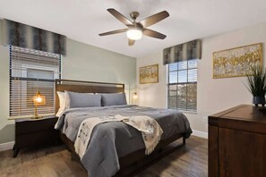 9 bedrooms, desk, iron/ironing board, WiFi - Great Vacation Home in Champions Gate Resort (Davenport)