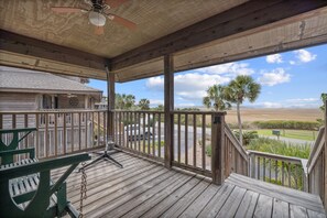 Terrace/patio - Oceanview, Pet Friendly in Pelican Point (Saint Helena Island)