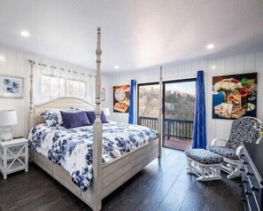 3 bedrooms, iron/ironing board, WiFi, bed sheets - Stunning Lake View-Large Kitchen-Hot Tub-Sleeps 16 (Lake Arrowhead)