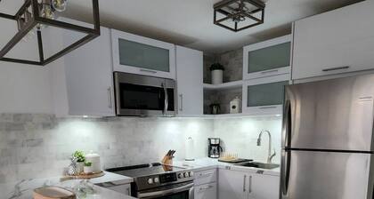 Puerta de Bahia Studio, near Distrito T-Mobile