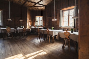 Restaurant - Ansitz Heufler by Norbert Niederkofler (Rasun Anterselva)