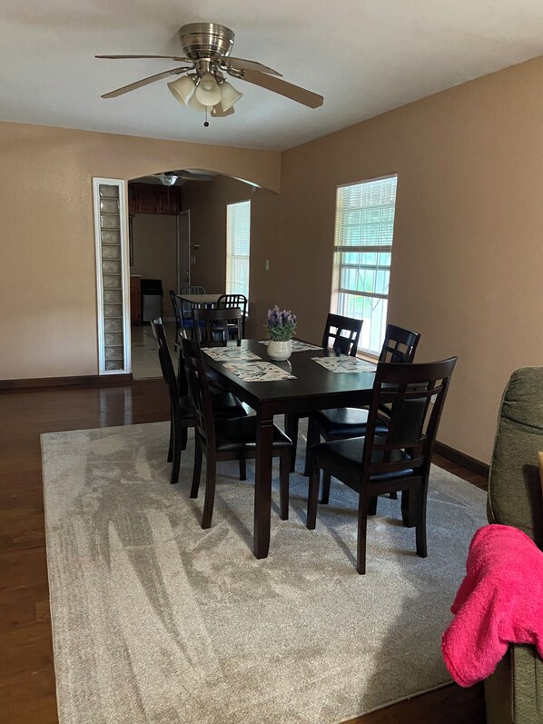 Uklassifisert bilde, 1 av 9, knapp