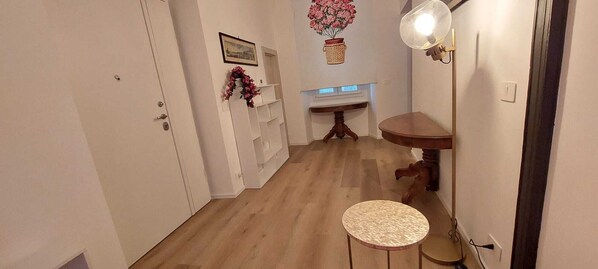 Interior - In the historic center 2 steps from V.Garibaldi and its sixteenth-century ancient port (Genova)