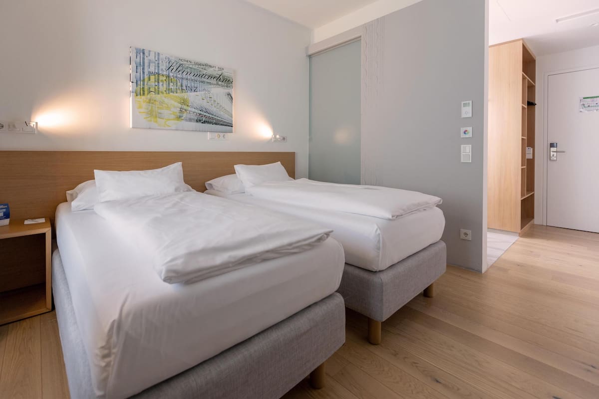 Chambre Standard, 2 lits une place | 1 chambre, literie hypoallergénique, coffres-forts dans les chambres