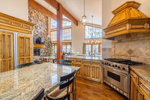 Private kitchen - Golden Eagle Home (5-Bedroom) by RedAwning (Park City)