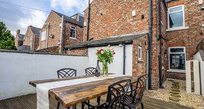 Emerald House - sleeps 4 guests in 2 bedrooms