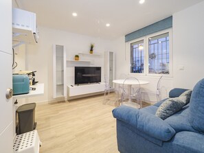 TV - Cubo's Apartment Front Line Beach Fuengirola / First line of beach / Air conditioning (Fuengirola)