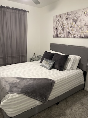 2 bedrooms, iron/ironing board, free WiFi