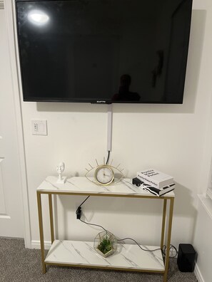 Interior - Midtown Getaway (Houston)