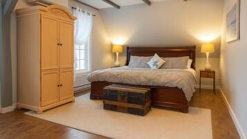 2 Schlafzimmer, Schreibtisch, Bügeleisen/Bügelbrett, kostenloses WLAN