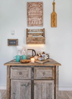 Interior - Mahone Bay Retreat • Deck • Fire Pit (Mahone Bay)