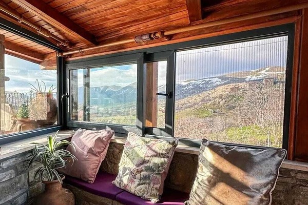 Honeymoon Studio | Terrace/patio