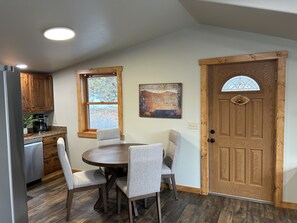 Dining - Mountain Retreat close to town. 
 (Clancy)
