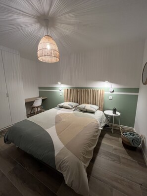 4 chambres, fer et planche à repasser, Wi-Fi gratuit, draps fournis