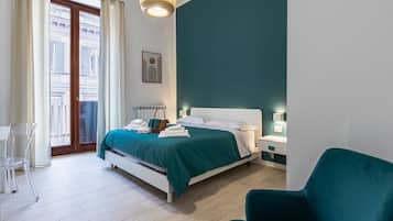 Comfort Double Room | Desk, soundproofing, free WiFi