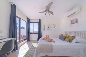 4 slaapkamers, een kluis op de kamer, een strijkplank/strijkijzer